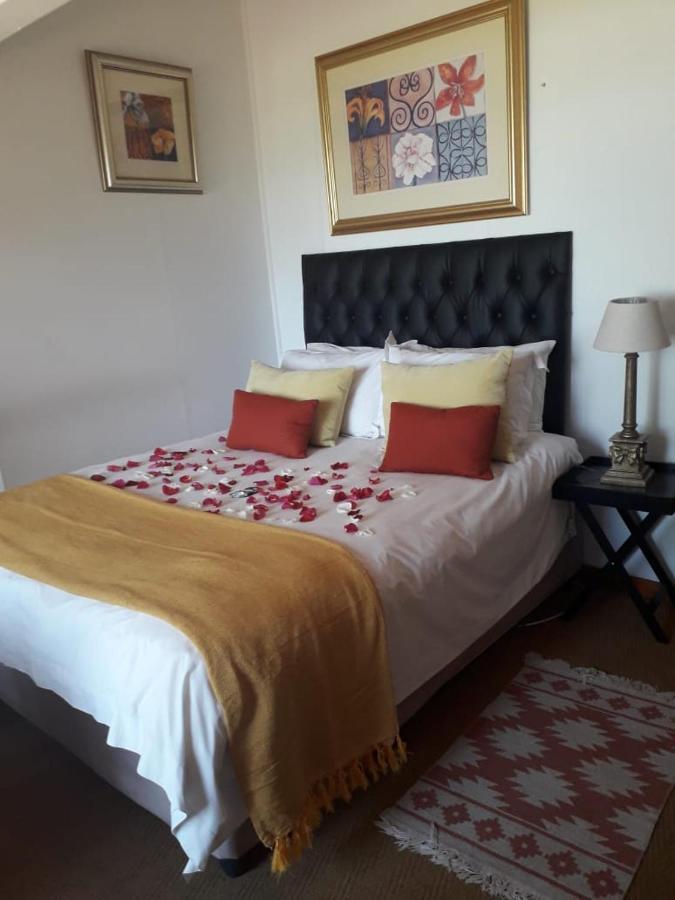 Hartbeespoortdam Lodge Bagian luar foto