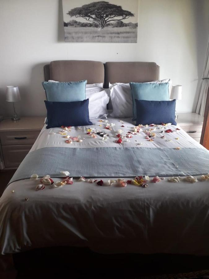 Hartbeespoortdam Lodge Bagian luar foto