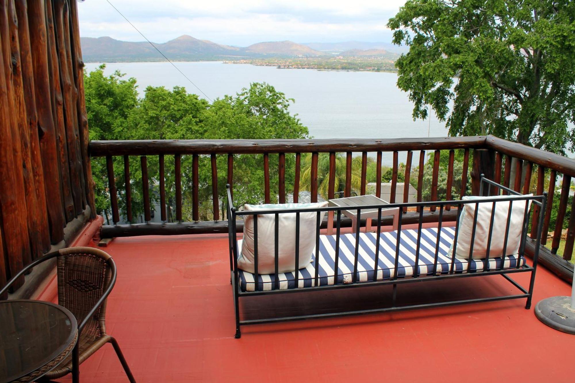 Hartbeespoortdam Lodge Bagian luar foto