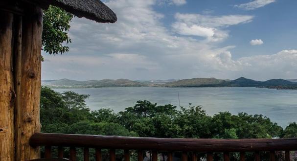 Hartbeespoortdam Lodge Bagian luar foto